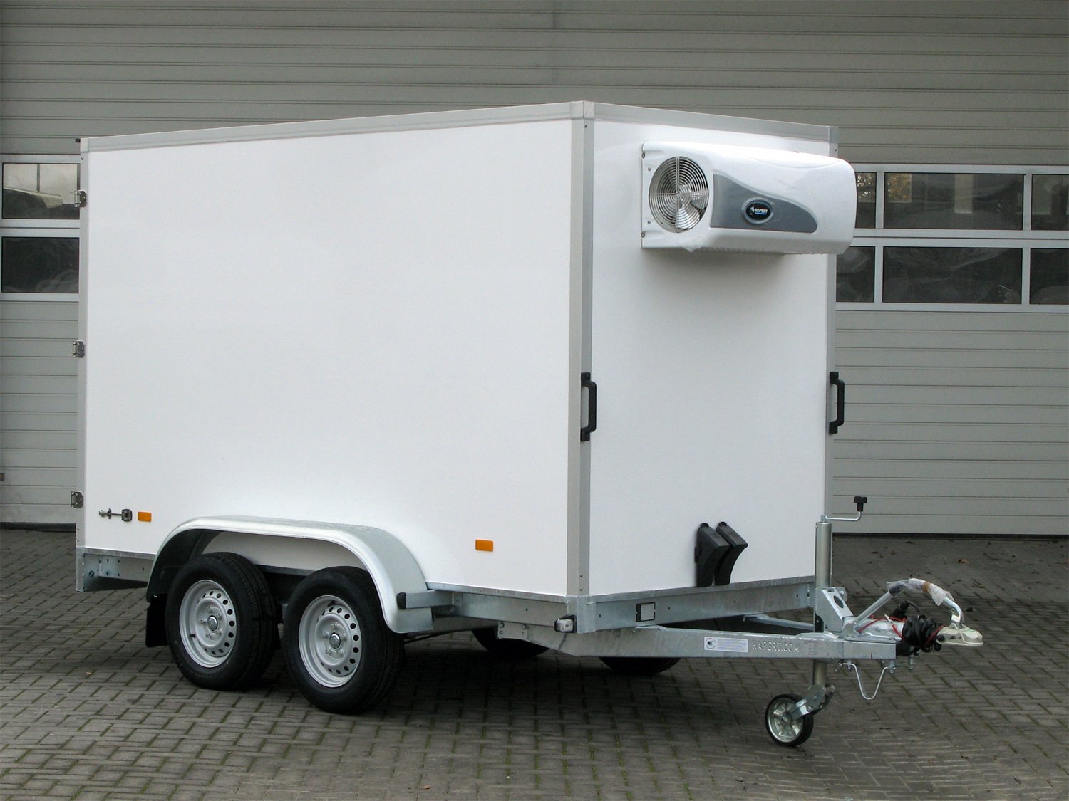 Hapert Sapphire L-2 – Tieflader-Kühlkoffer – 2.700 kg
