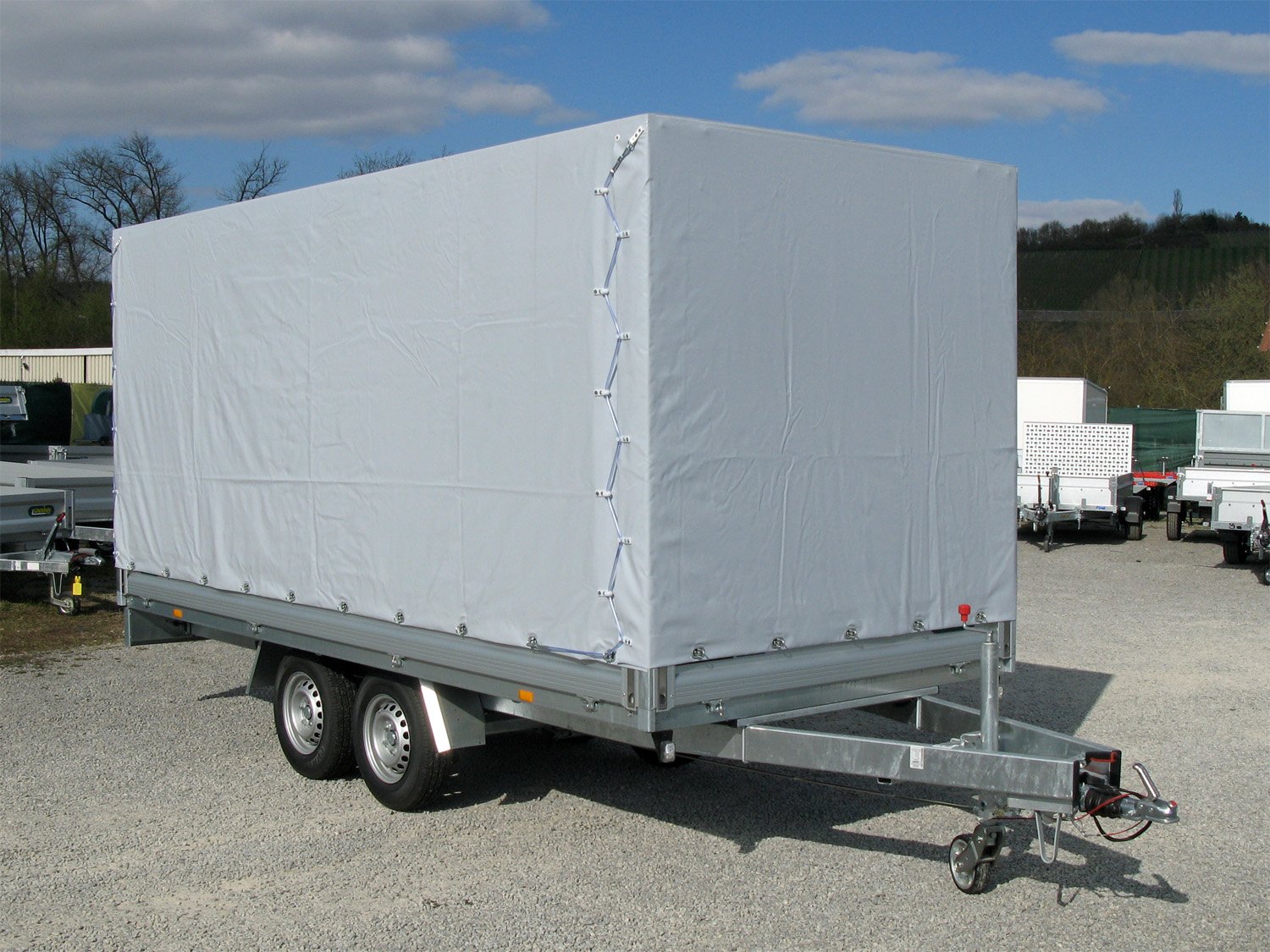 Humbaur HN203116 – Anhänger – Planenaufbau 1.600 mm